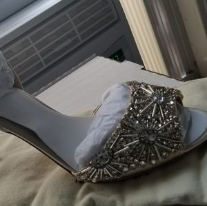 New! Badgley Mischka Maria Embellished d'Orsay